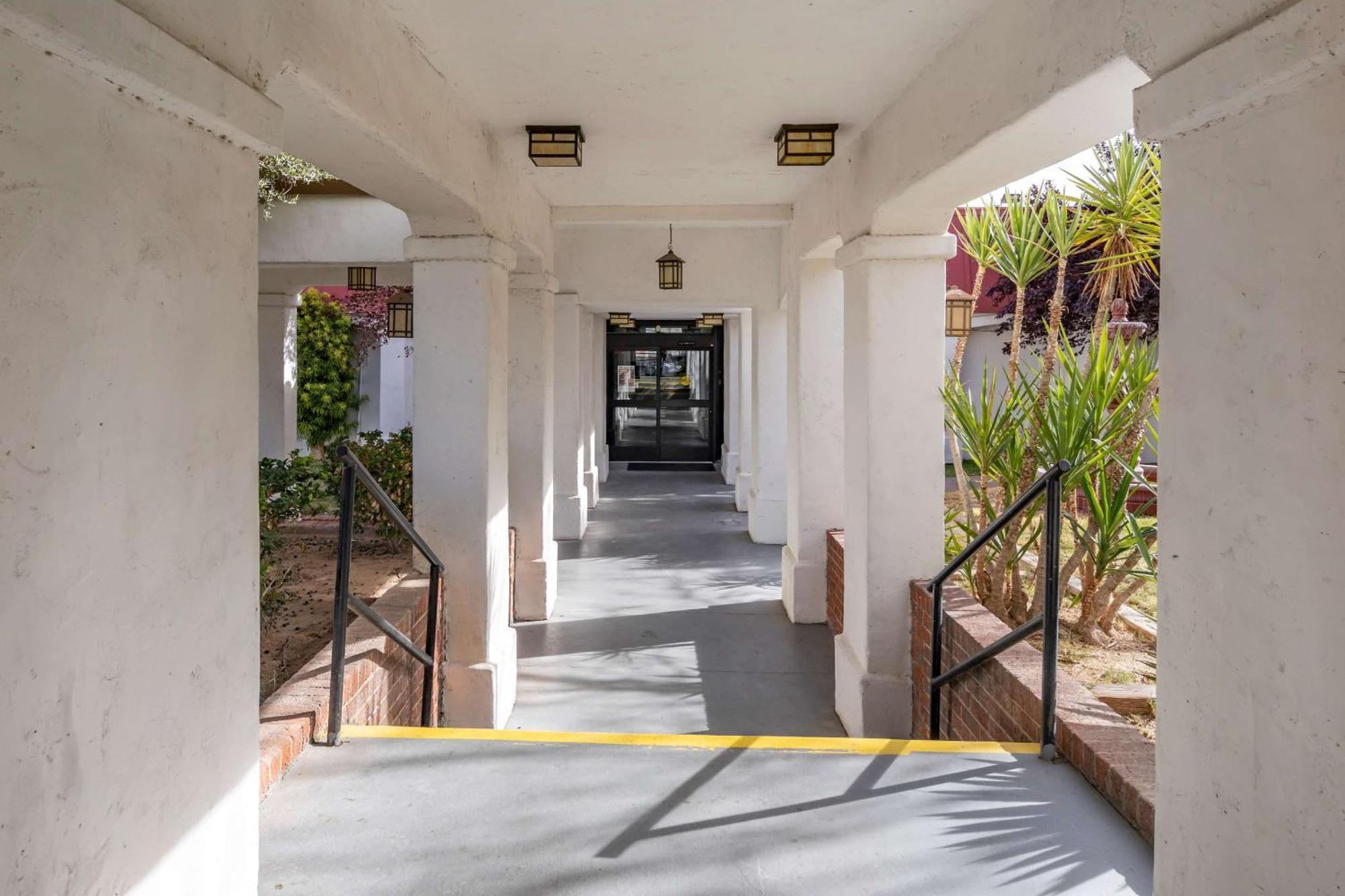 Quality Inn On Historic Route 66 Barstow Esterno foto